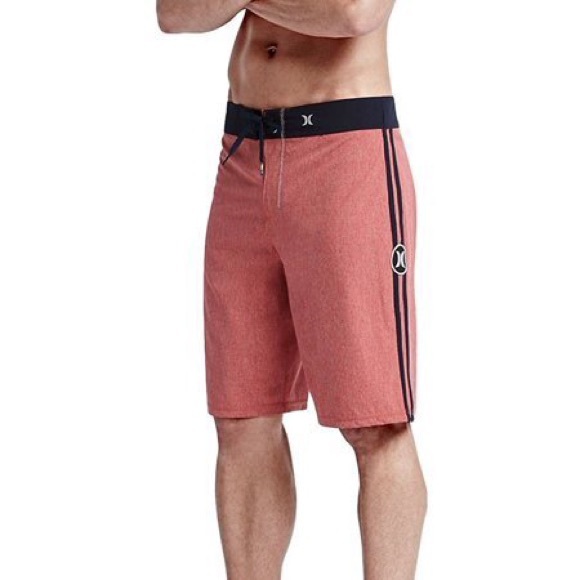 Hurley JJF Solid 21” Phantom Boardshorts Red - Picture 1 of 3